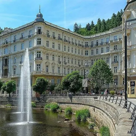 Leopard Lägenhet Karlovy Vary
